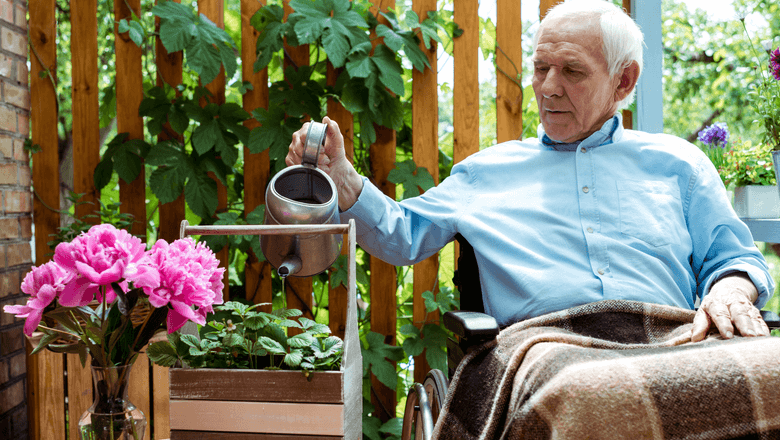 benefícios da jardinagem para idosos