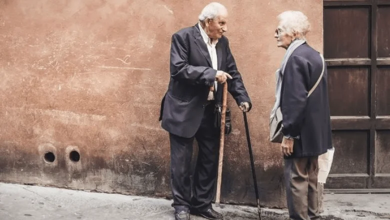 Idoso resistente à mudança